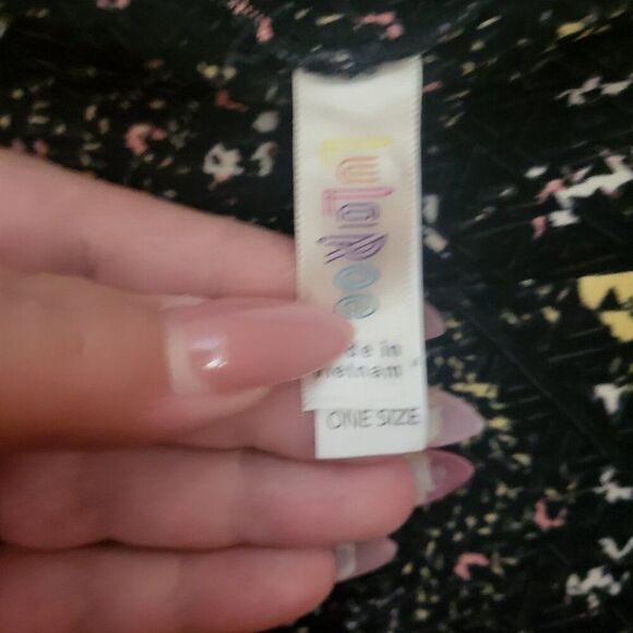 LuLaRoe Multi-color Floral Specks Leggings - Picture 4 of 5